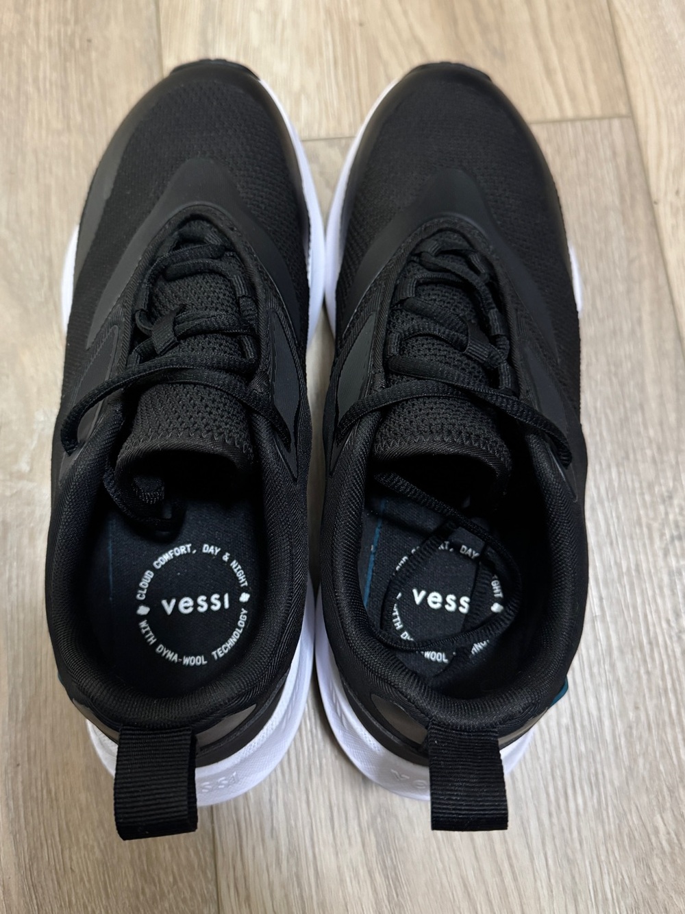 Vessi Tidal Men's Waterproof Sneakers Dyma-Tex Athleisure Travel Shoes 9.5 - Picture 3 of 12